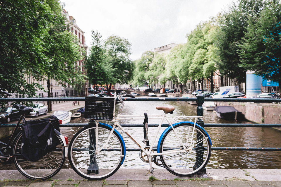 Rejoignez la page Facebook de Un+Un Photographie http://www.facebook.com/UnPlusUnPhotographie