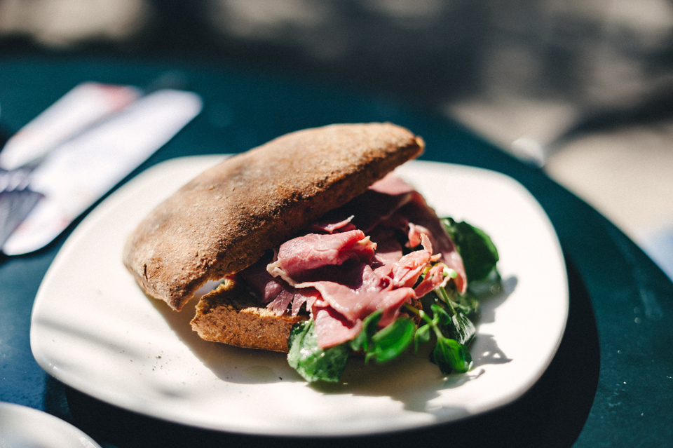 Rejoignez la page Facebook de Un+Un Photographie http://www.facebook.com/UnPlusUnPhotographie