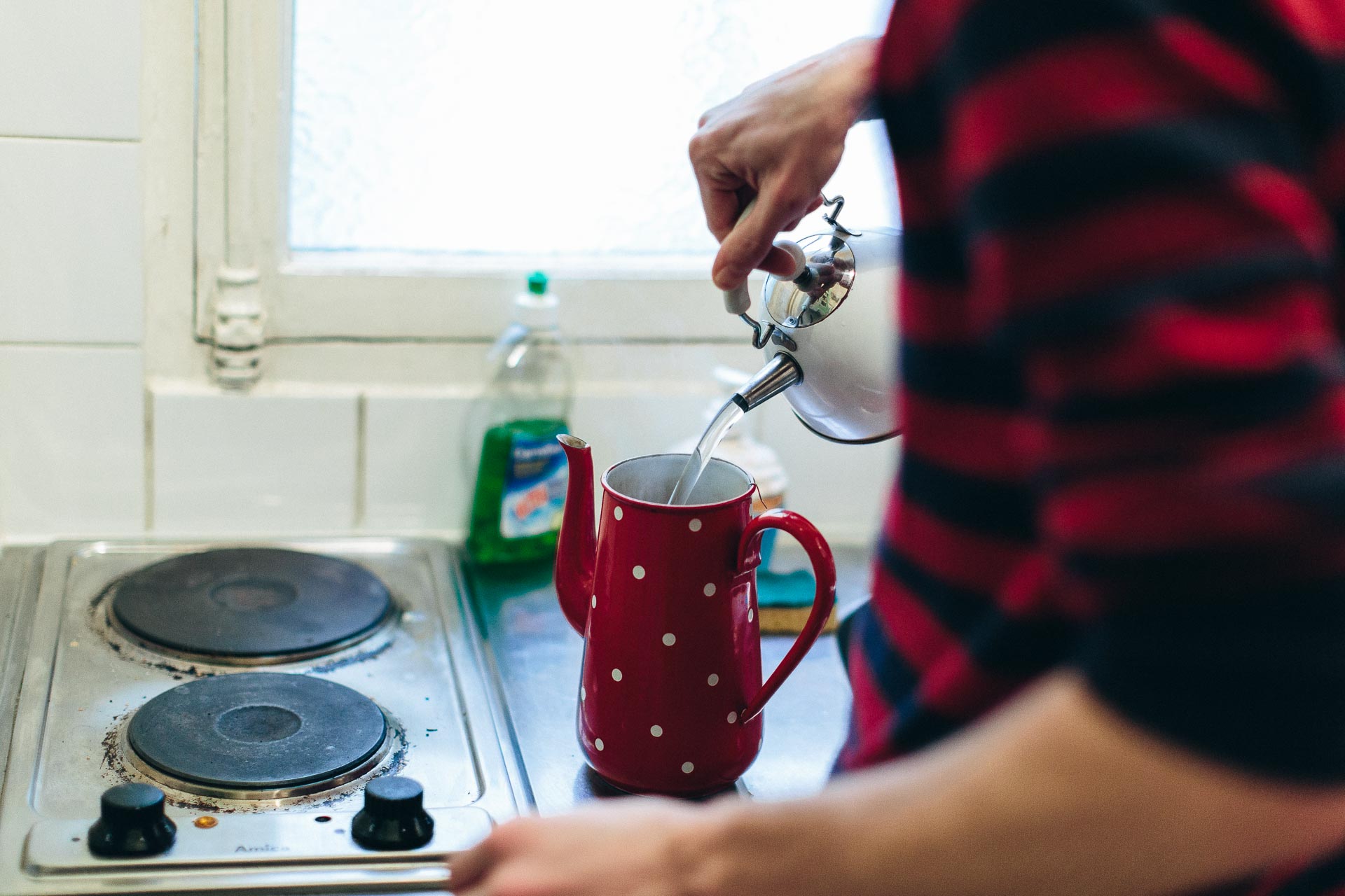 Intimate Engagement Session in Paris by Jean-Laurent Gaudy Photography