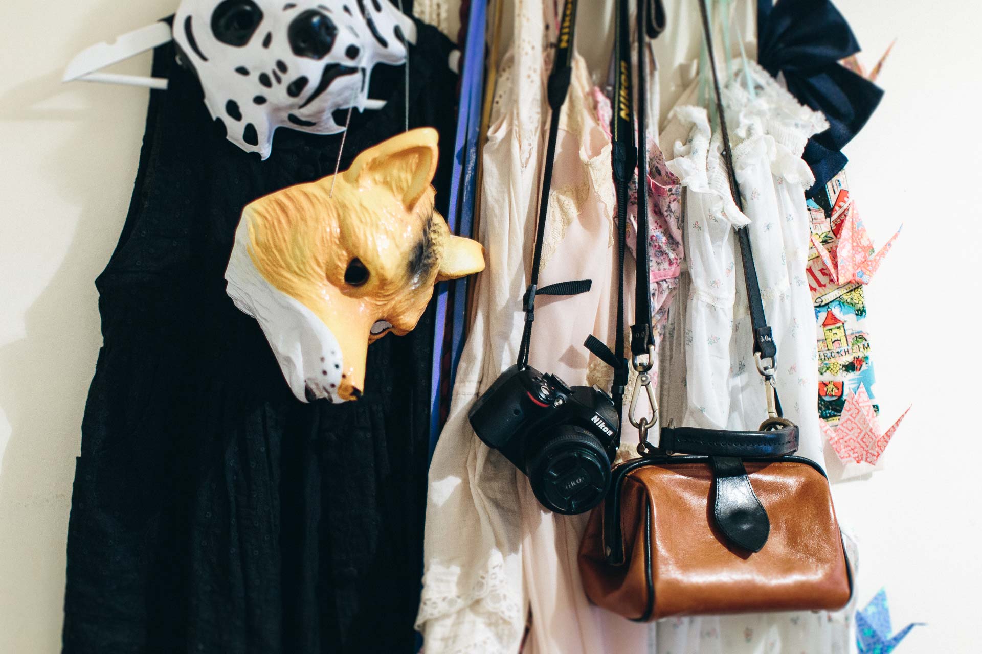 Intimate Engagement Session in Paris by Jean-Laurent Gaudy Photography