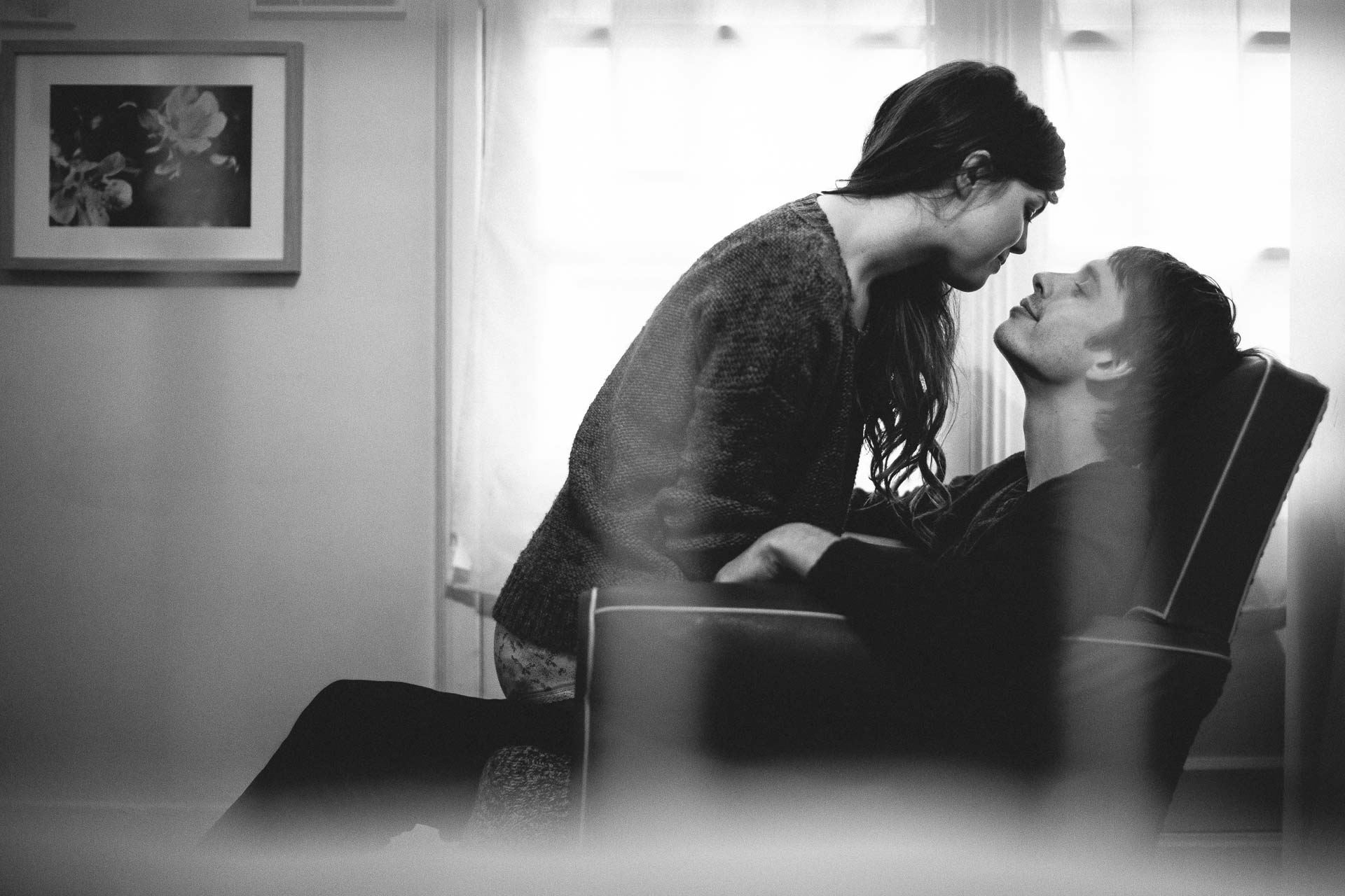 Intimate Engagement Session in Paris by Jean-Laurent Gaudy Photography