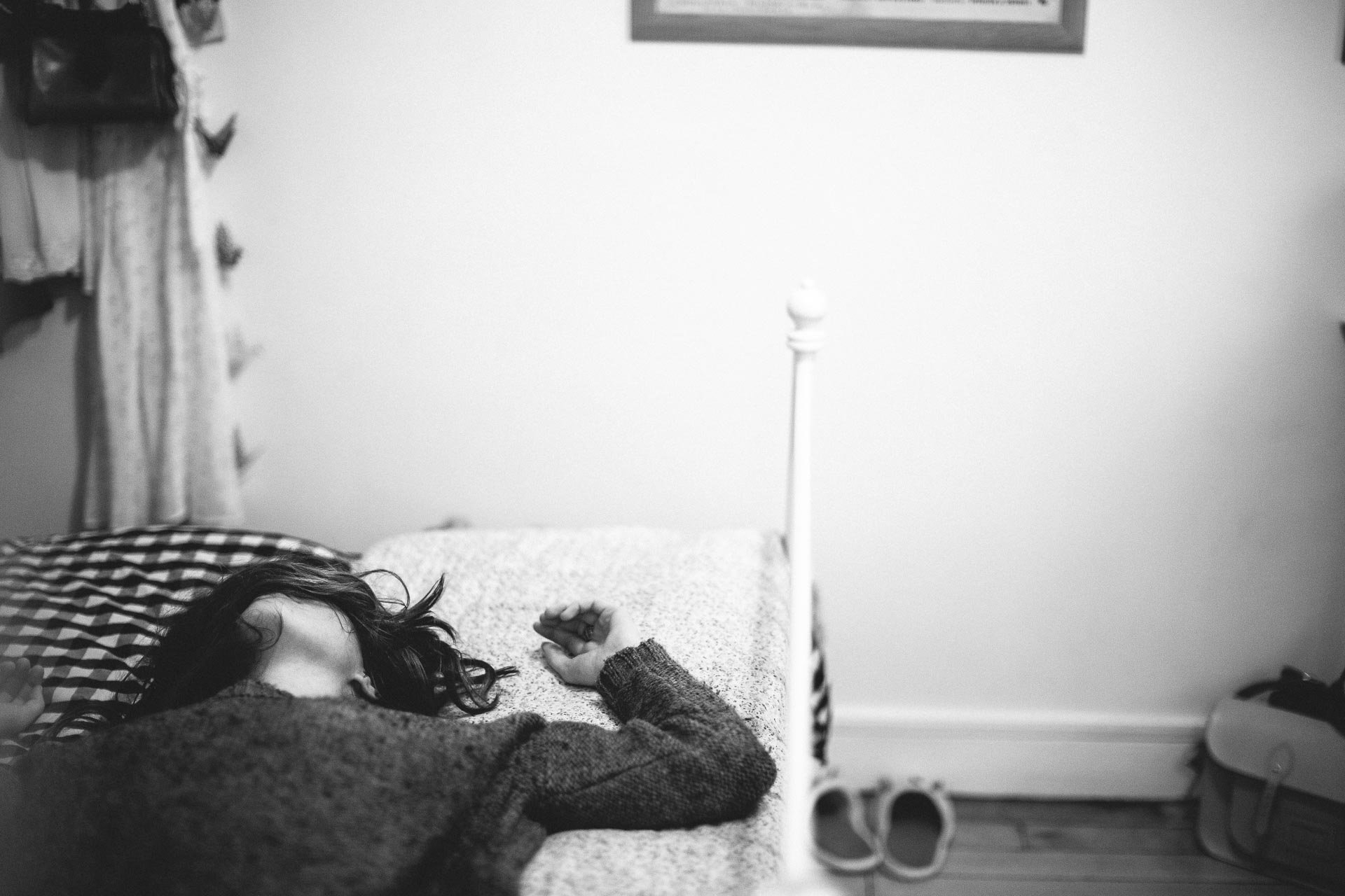 Intimate Engagement Session in Paris by Jean-Laurent Gaudy Photography