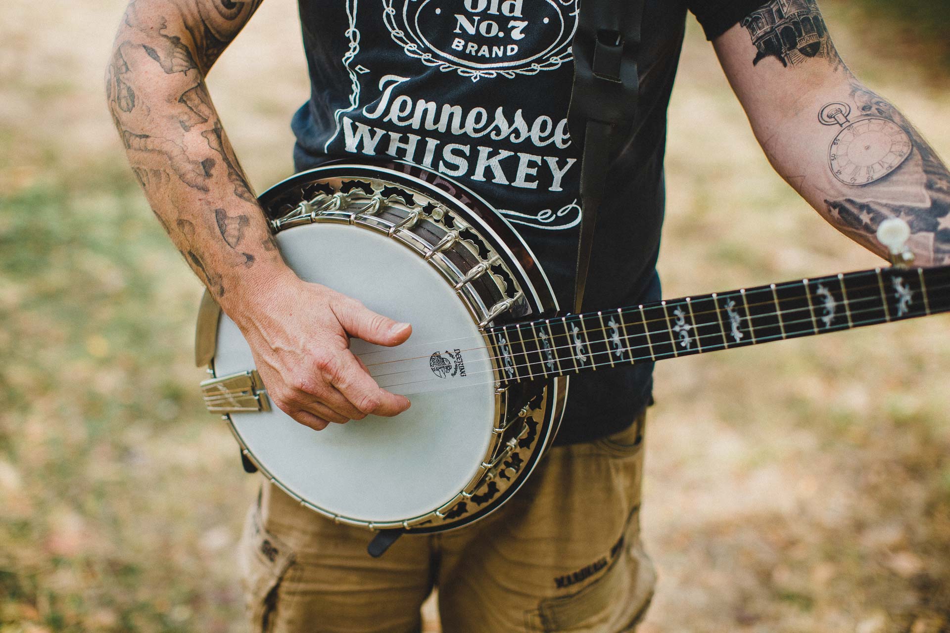 Lea & David Americana Folk Wedding France by Jean-Laurent Gaudy Photography