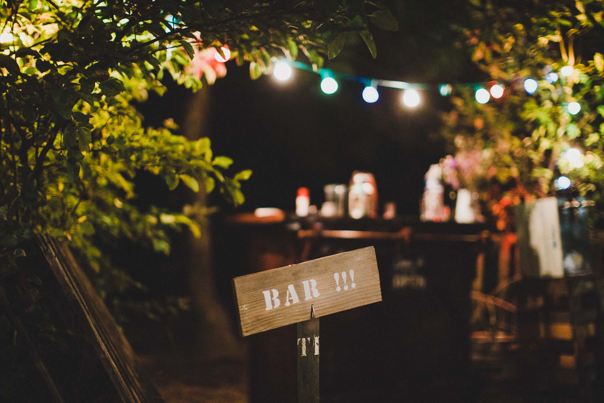 Lea & David Americana Folk Wedding France by Jean-Laurent Gaudy Photography