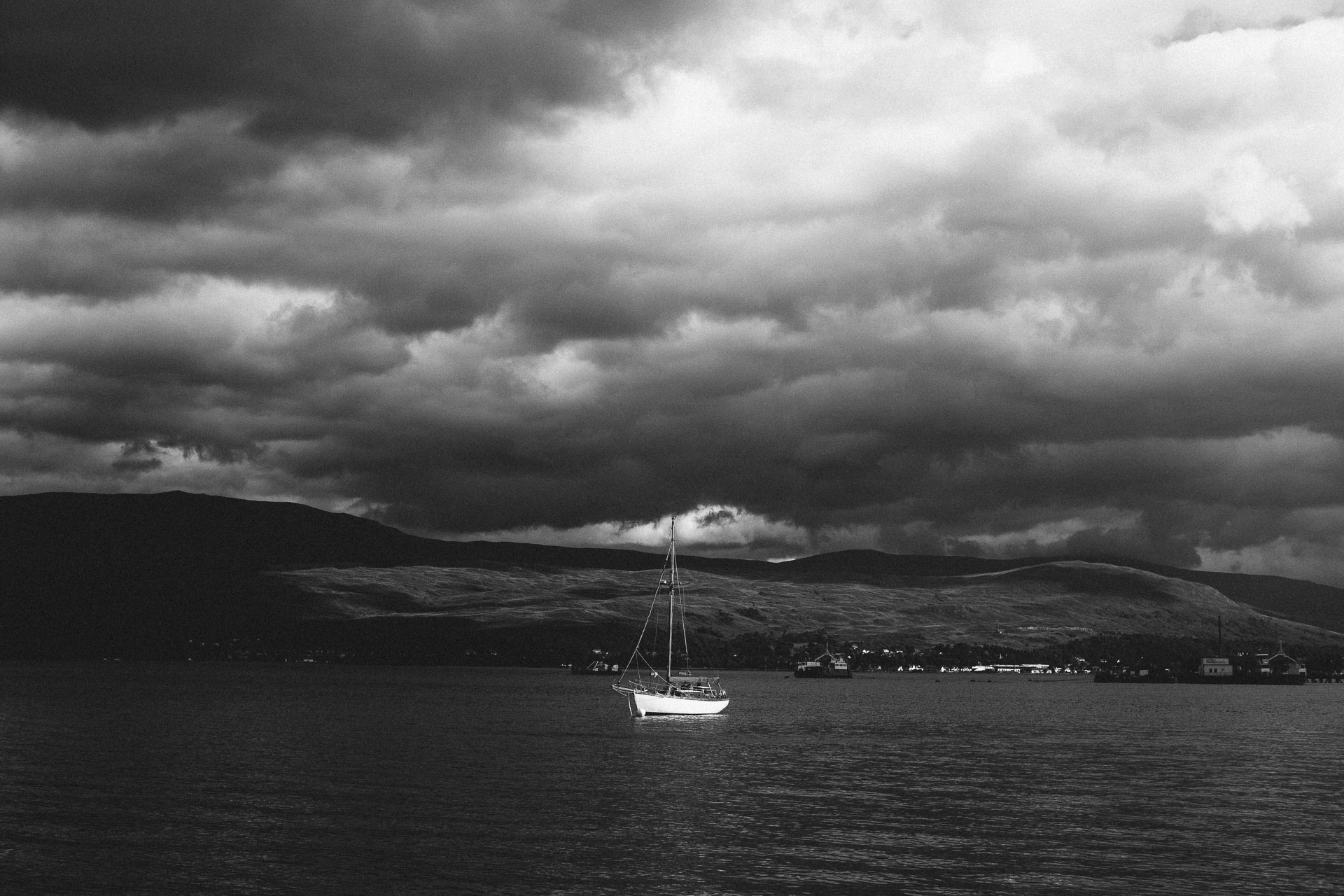 Isle Of Skye Intimate Elopement in Scotland by Jean-Laurent Gaudy Photography