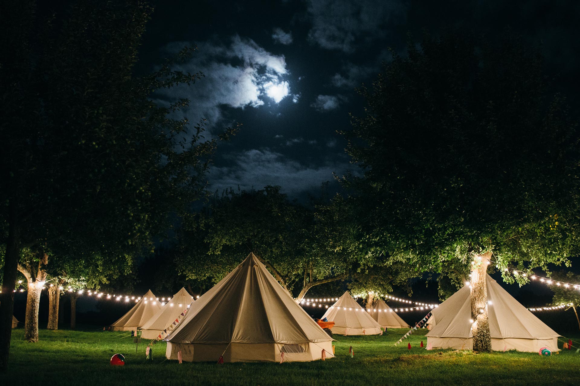 Ford Farm Wedding England Photographer UK by Jean-Laurent Gaudy Photography