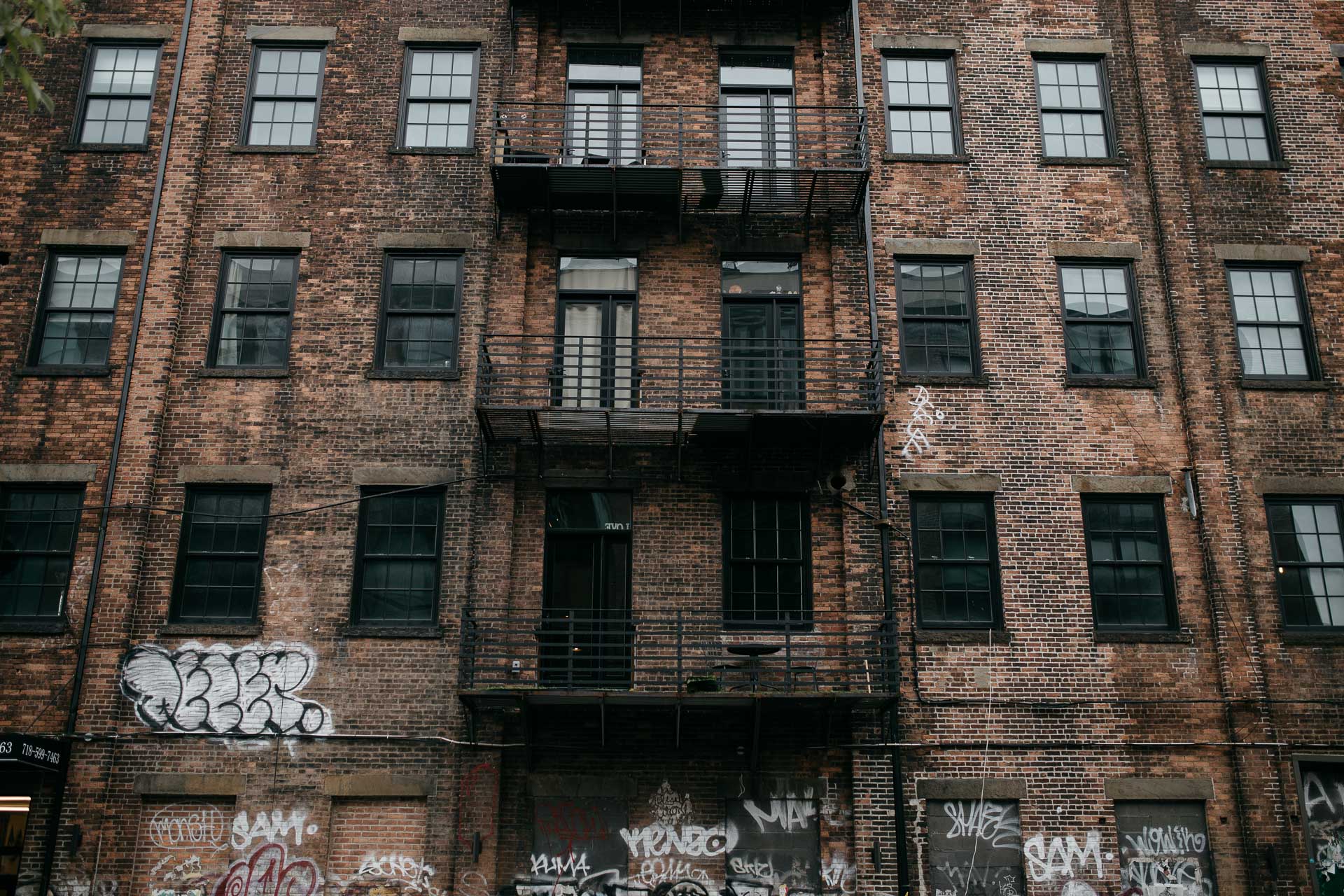 Wythe Hotel Intimate wedding by Jean-Laurent Gaudy Photography