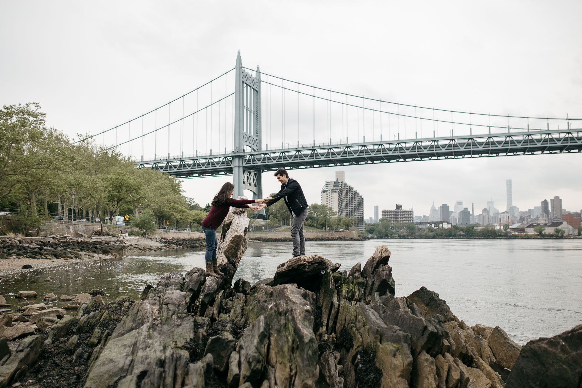 Astoria Engagement in New York by Jean-Laurent Gaudy Photography-2