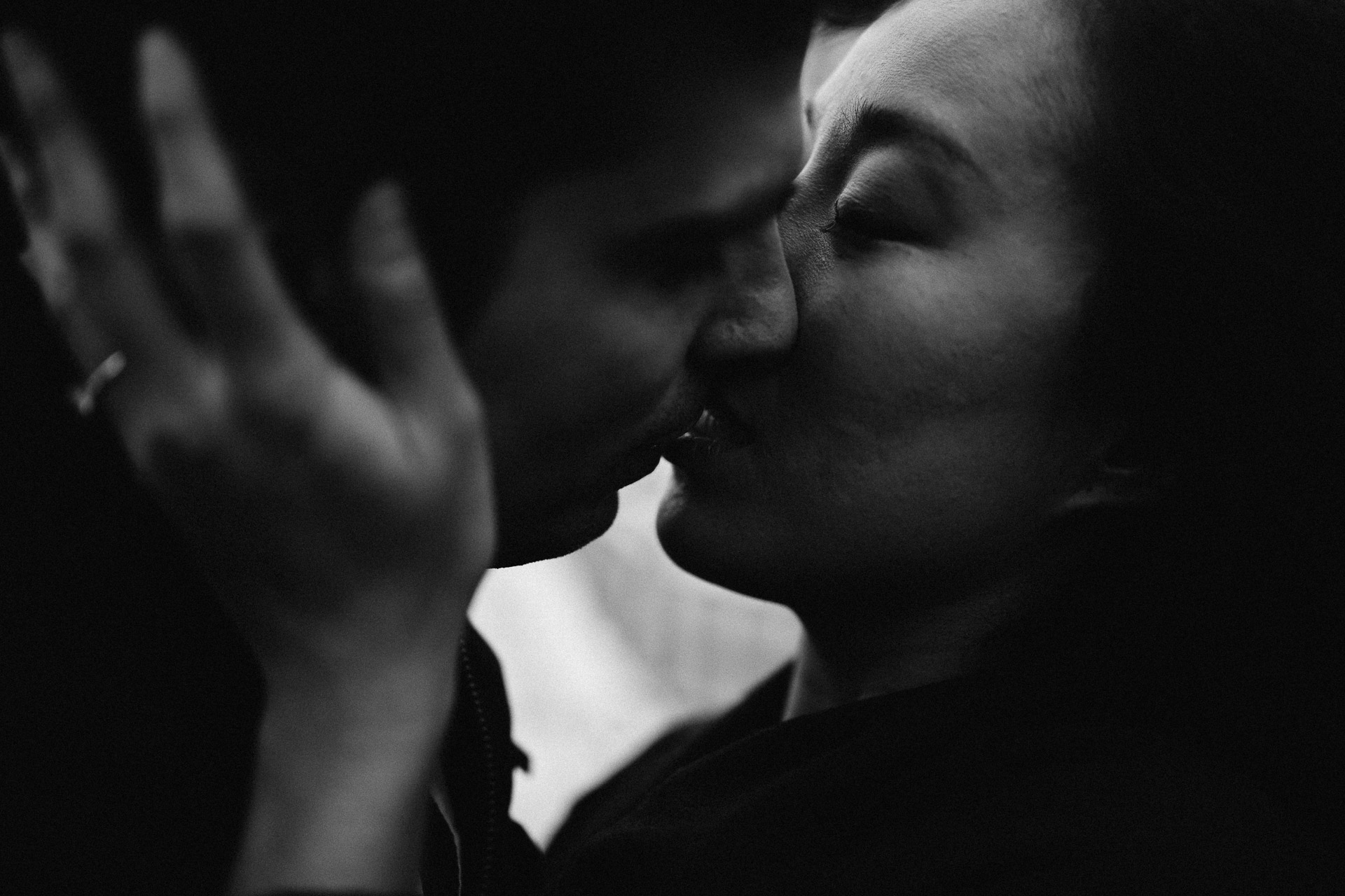 Astoria Engagement in New York by Jean-Laurent Gaudy Photography