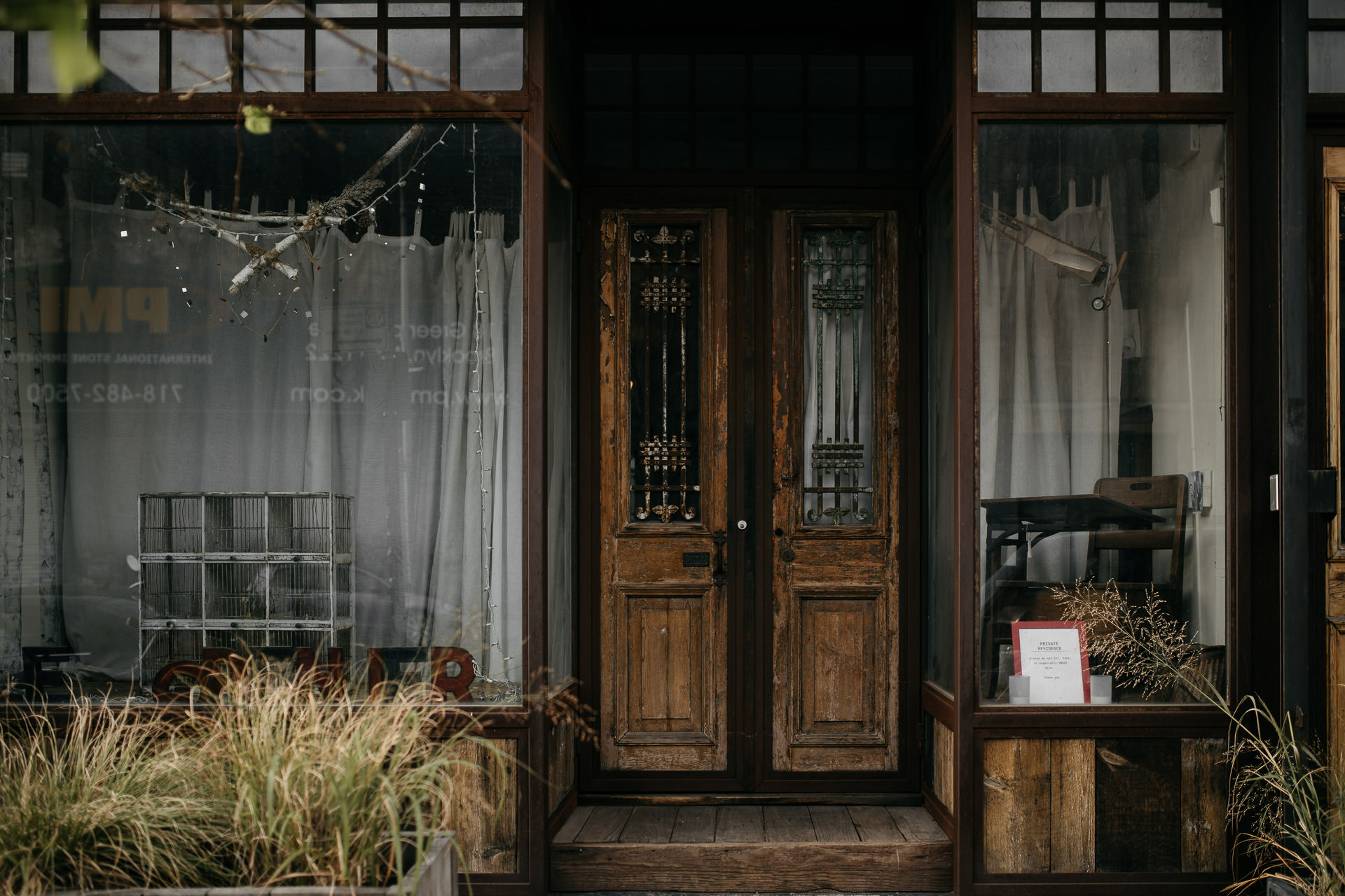 Beth & Levi's backyard Elopement in Brooklyn by Jean-Laurent Gaudy