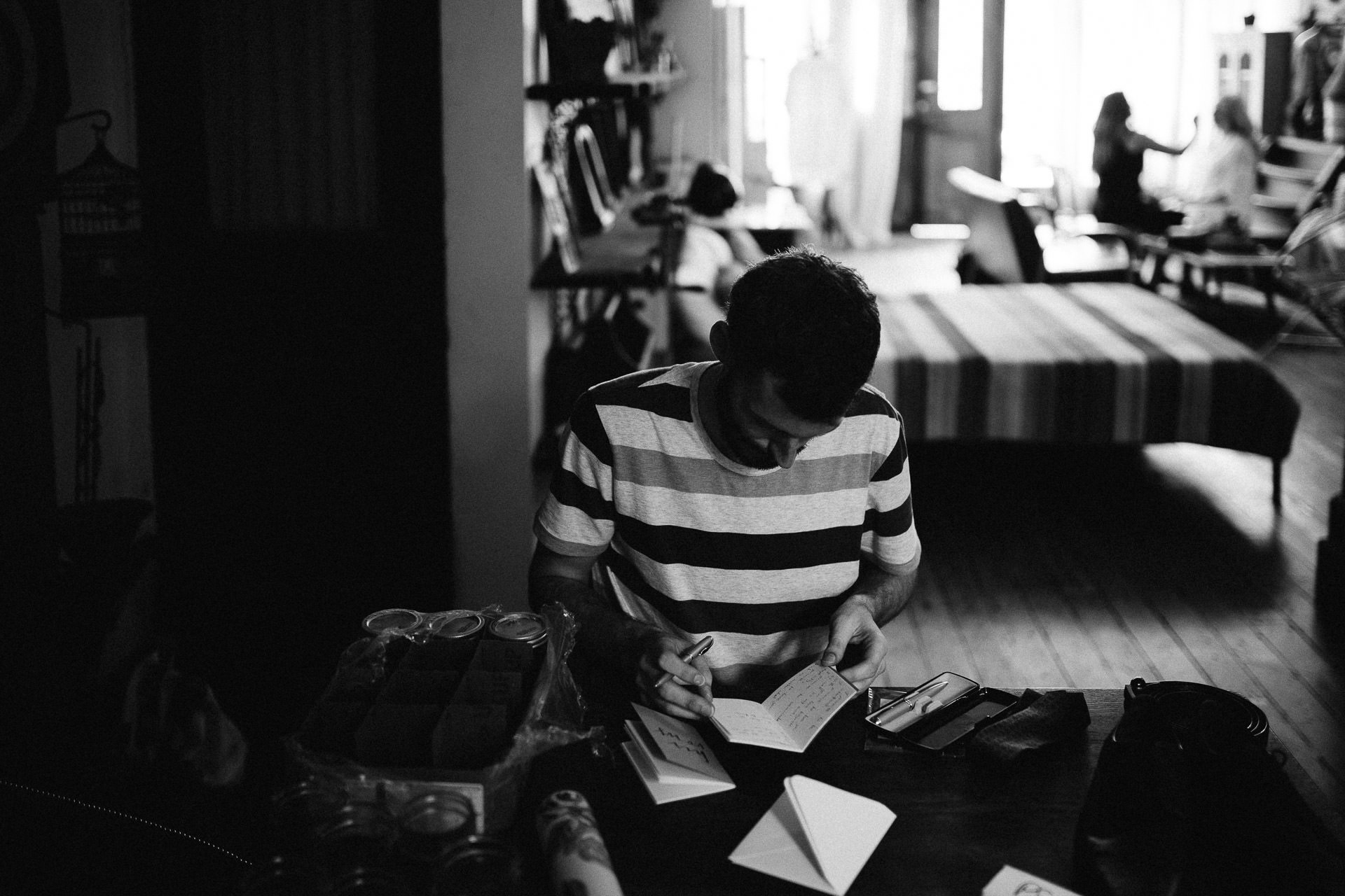 Beth & Levi's backyard Elopement in Brooklyn by Jean-Laurent Gaudy