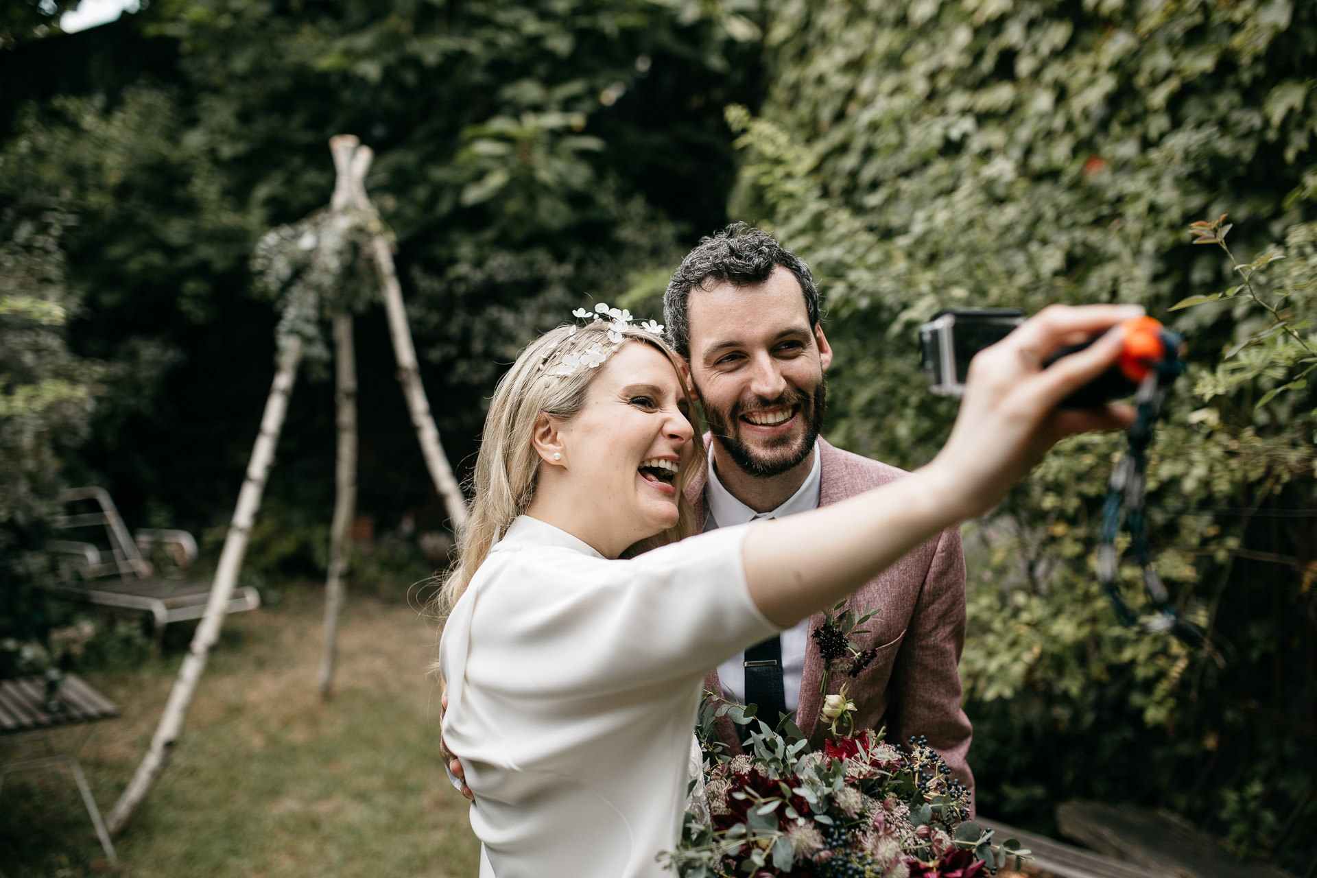 Beth & Levi's backyard Elopement in Brooklyn by Jean-Laurent Gaudy