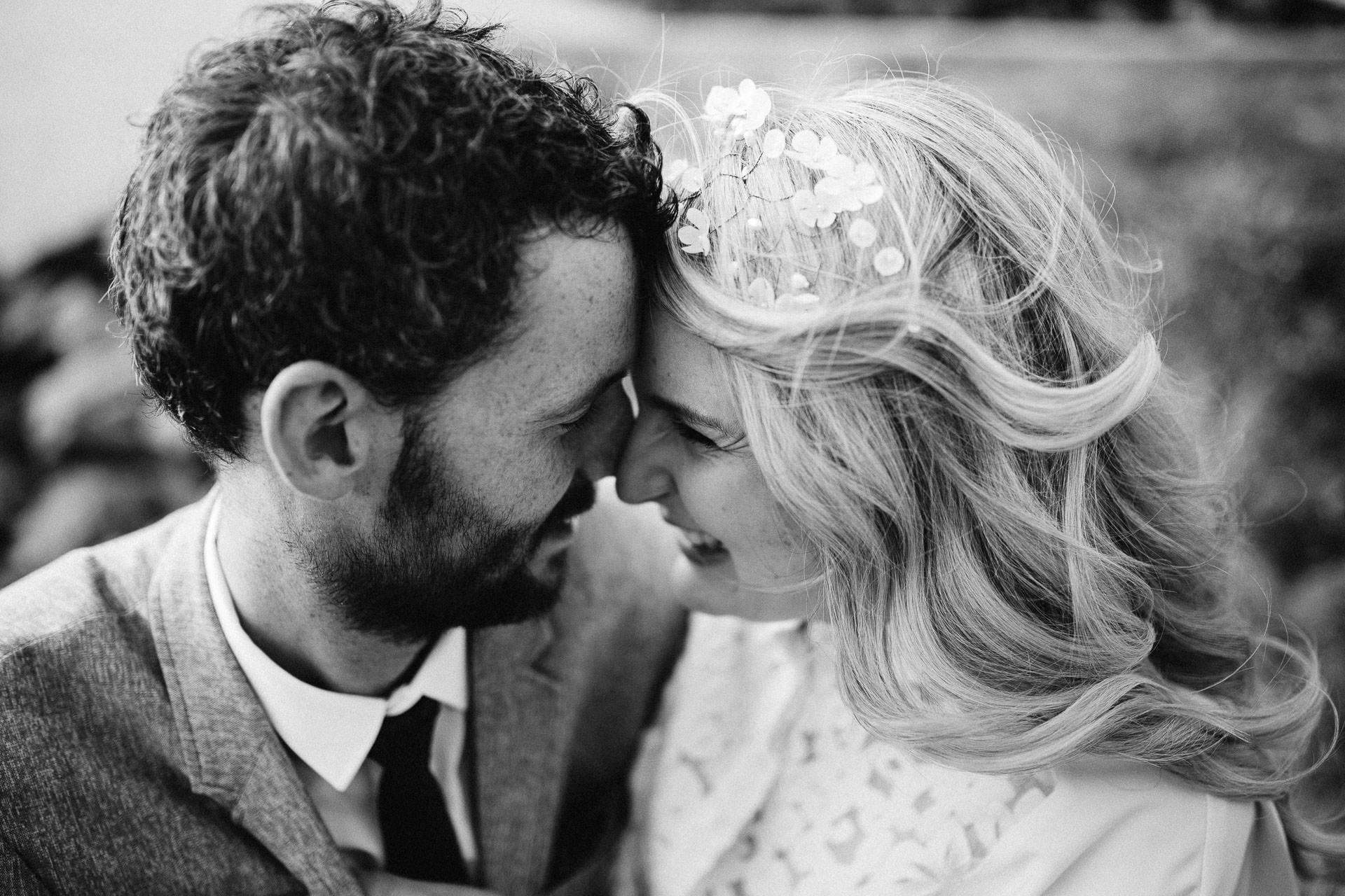 Beth & Levi's backyard Elopement in Brooklyn by Jean-Laurent Gaudy