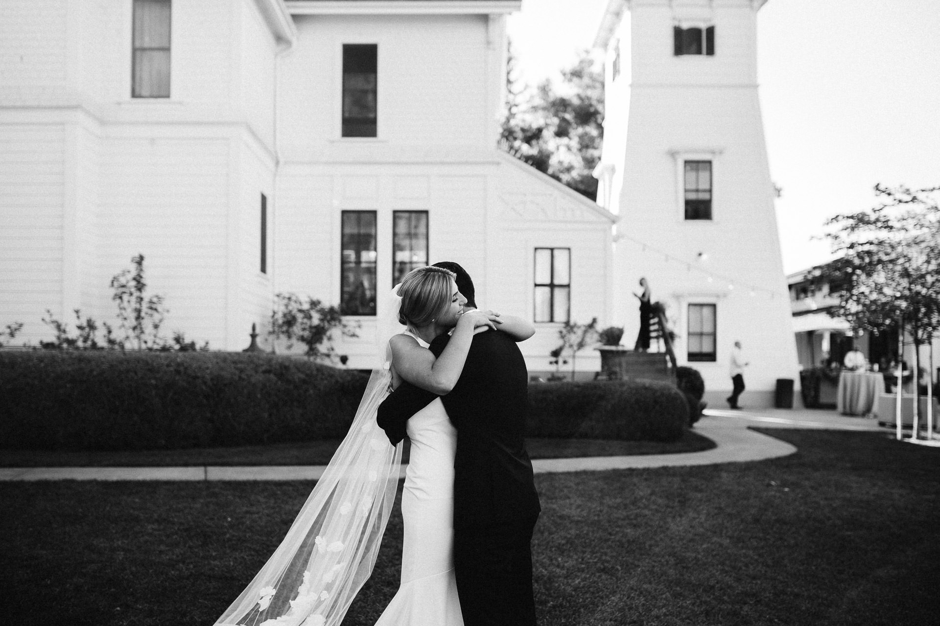 lauren_graham_wedding_california_park_winters_jeanlaurentgaudy_037