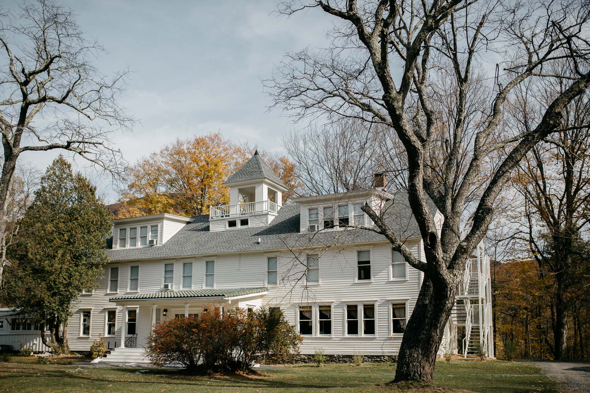 Robyn & Jim Catskills Fall Wedding at Foxfire Mountain House by Jean-Laurent Gaudy Photography