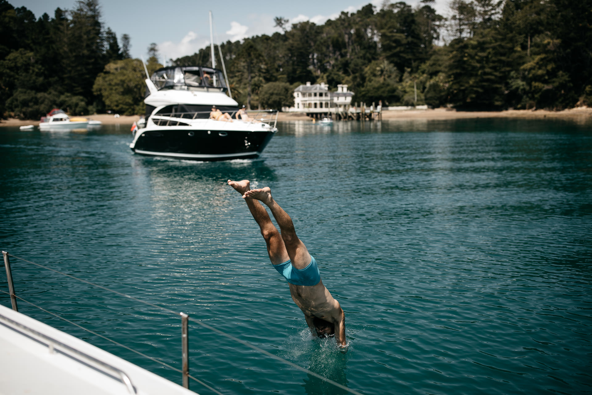 Kira and Fletch Love Session on Kawau Island New Zealand by Jean-Laurent Gaudy