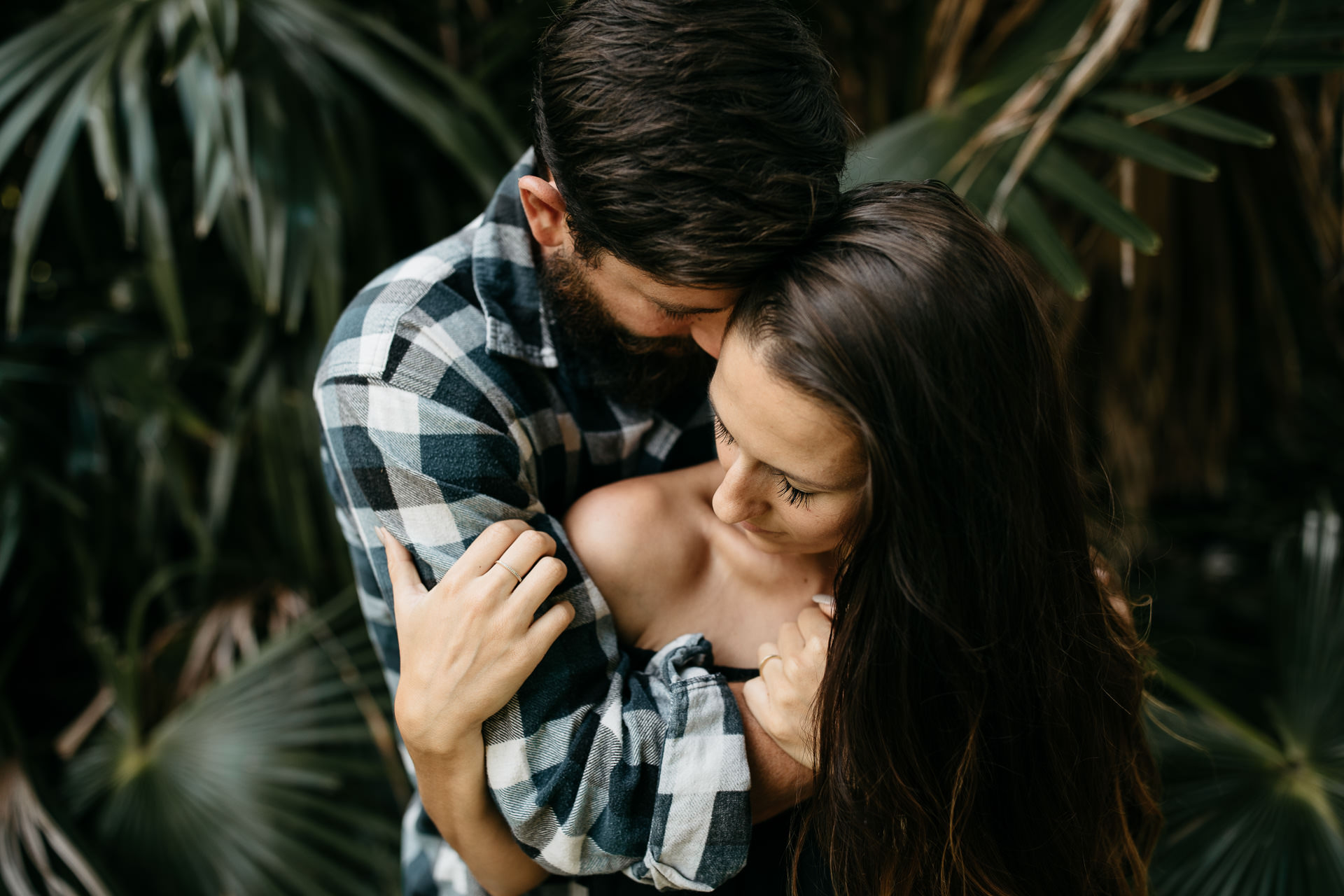 Kira and Fletch Love Session on Kawau Island New Zealand by Jean-Laurent Gaudy