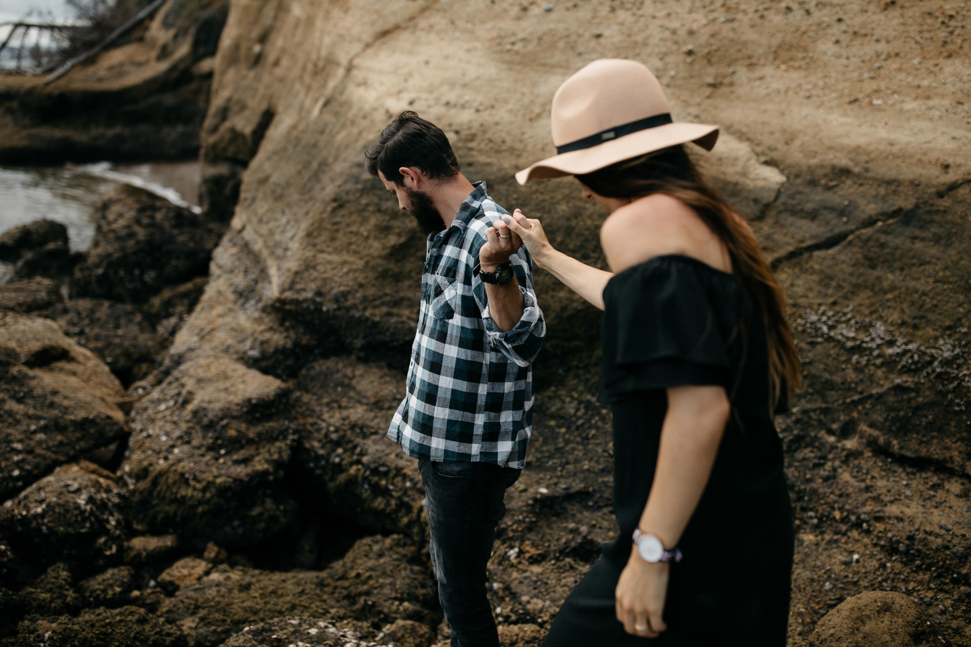 Kira and Fletch Love Session on Kawau Island New Zealand by Jean-Laurent Gaudy