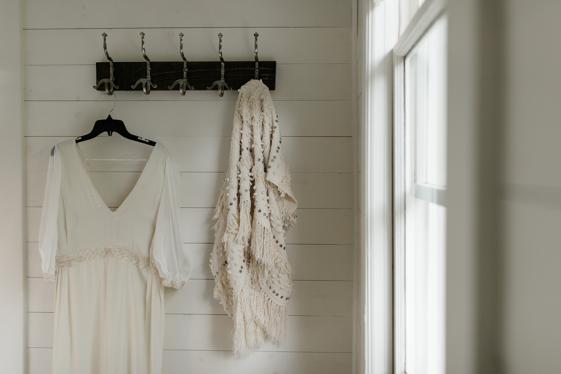Boho Catskills Wedding at Foxfire Mountain House, NY by Jean-Laurent Gaudy Photography