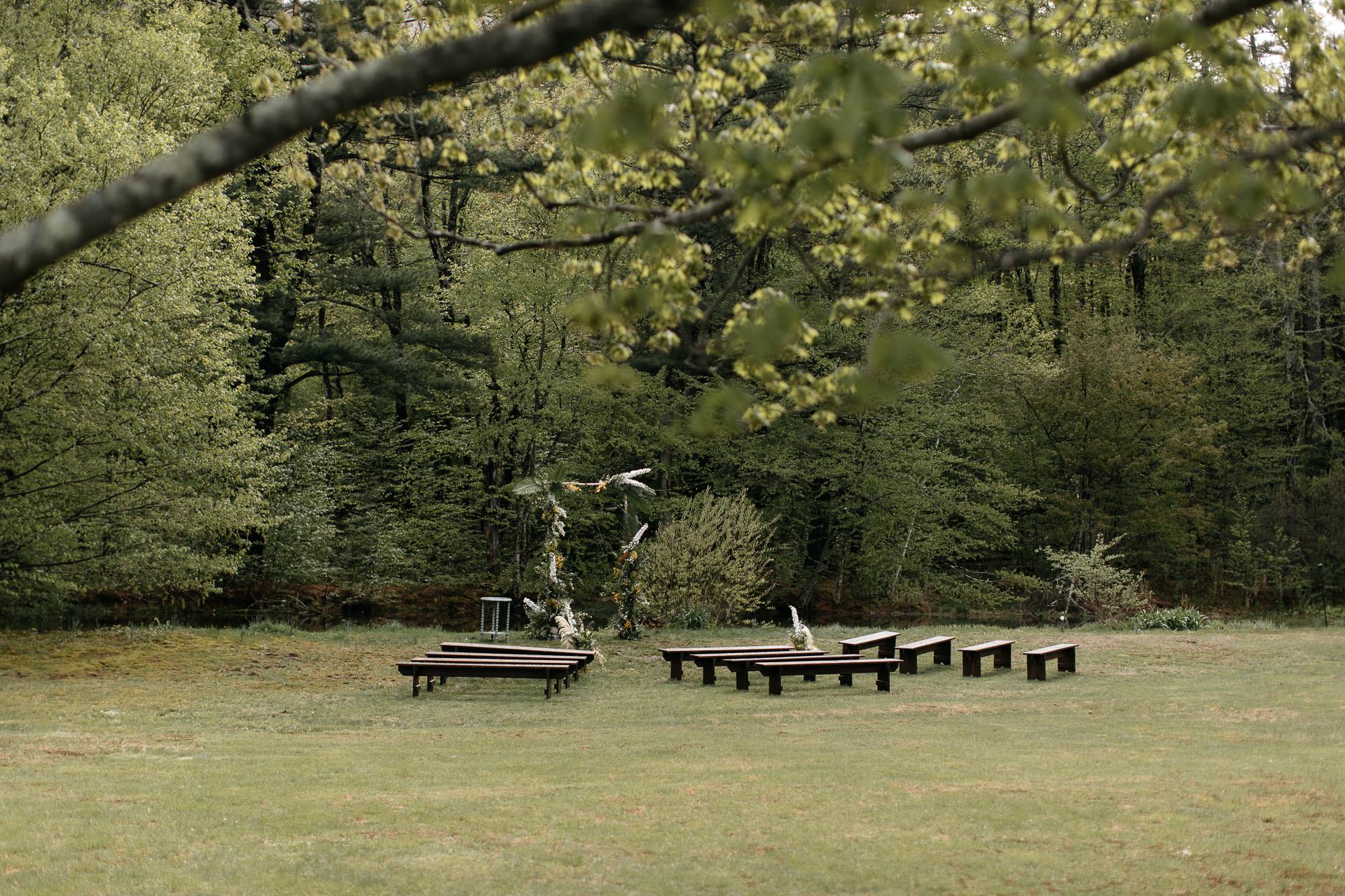 Boho Catskills Wedding at Foxfire Mountain House, NY by Jean-Laurent Gaudy Photography