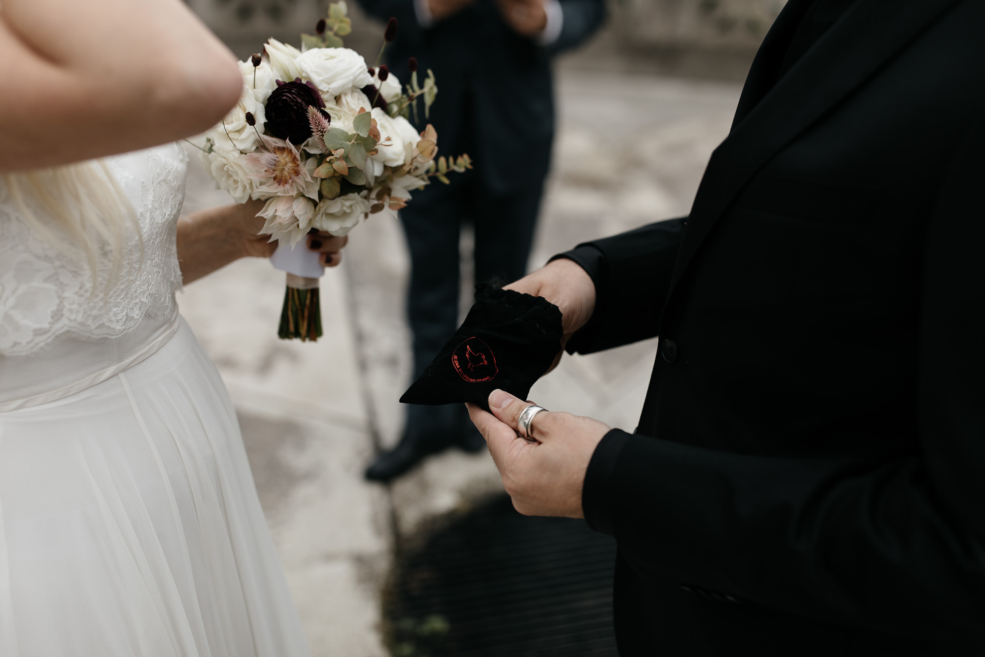 Elopement Untermyer Gardens in New York City by Jean-Laurent Gaudy