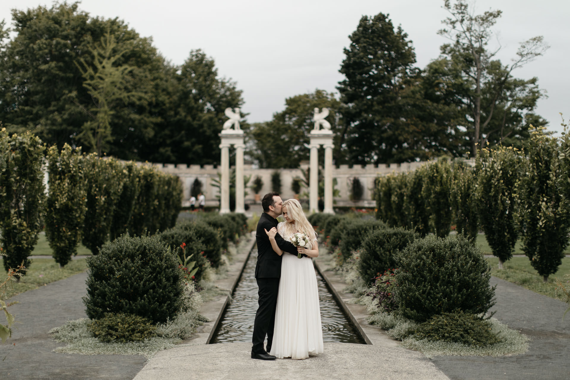 Elopement Untermyer Gardens in New York City by Jean-Laurent Gaudy