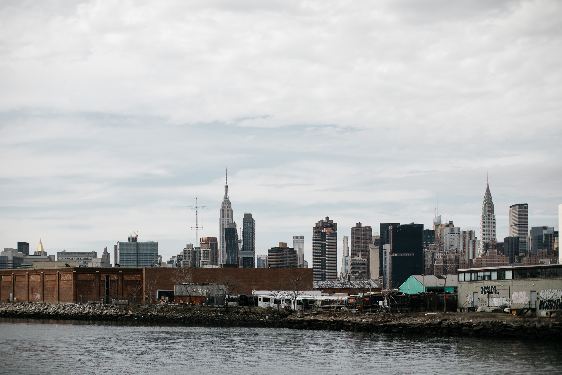 Courtney & Hank Wedding Wedding Brooklyn Box House Hotel, New York, by Jean-Laurent Gaudy