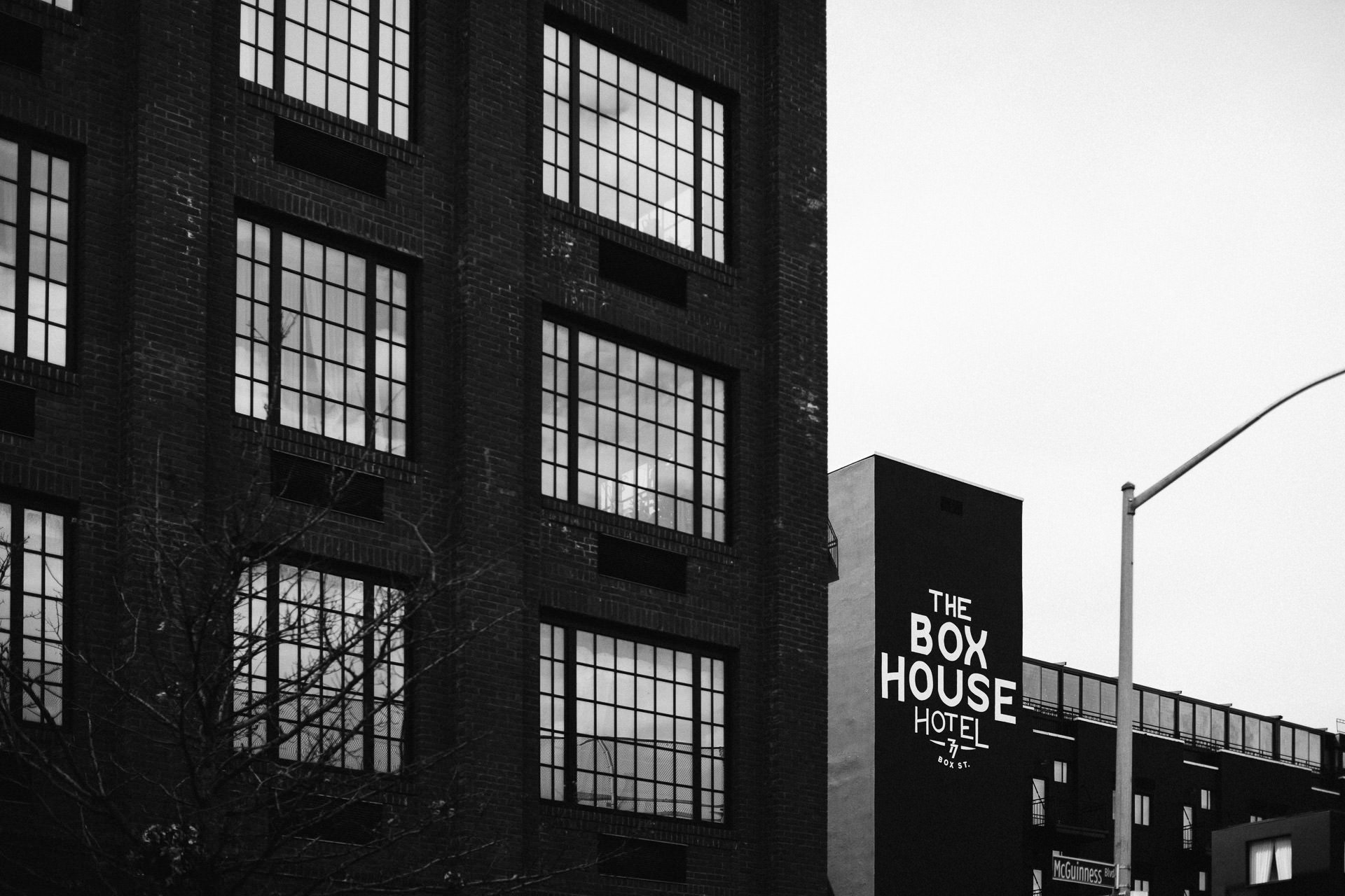 Courtney & Hank Wedding Wedding Brooklyn Box House Hotel, New York, by Jean-Laurent Gaudy