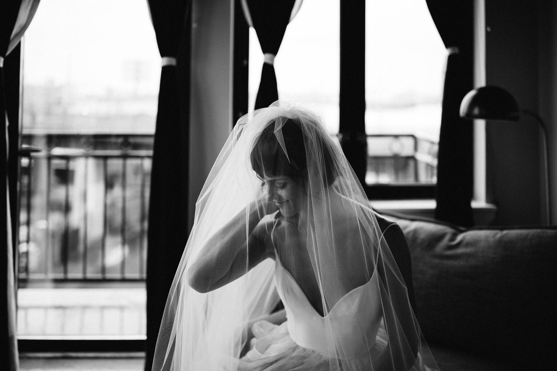 Courtney & Hank Wedding Wedding Brooklyn Box House Hotel, New York, by Jean-Laurent Gaudy