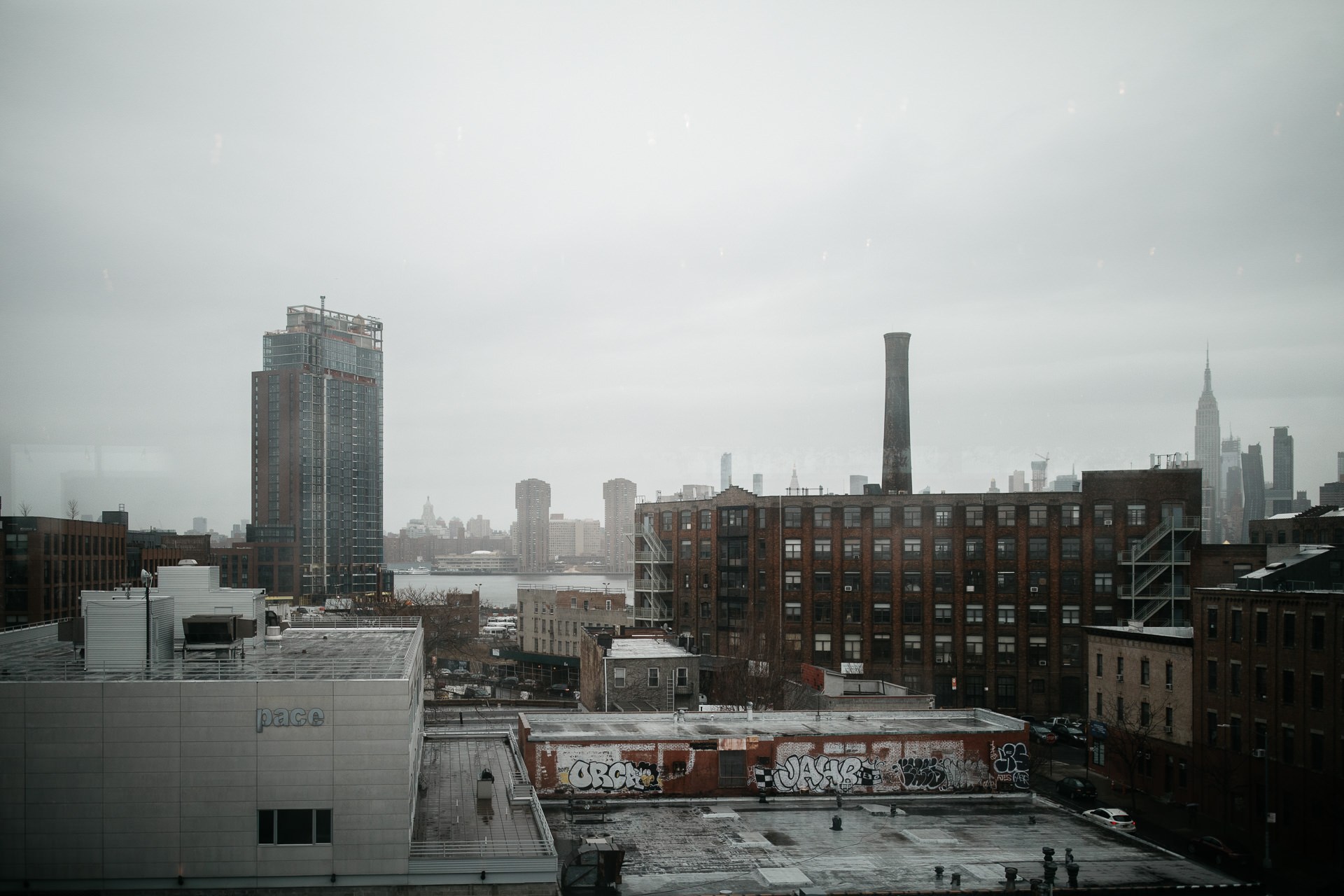 Courtney & Hank Wedding Wedding Brooklyn Box House Hotel, New York, by Jean-Laurent Gaudy
