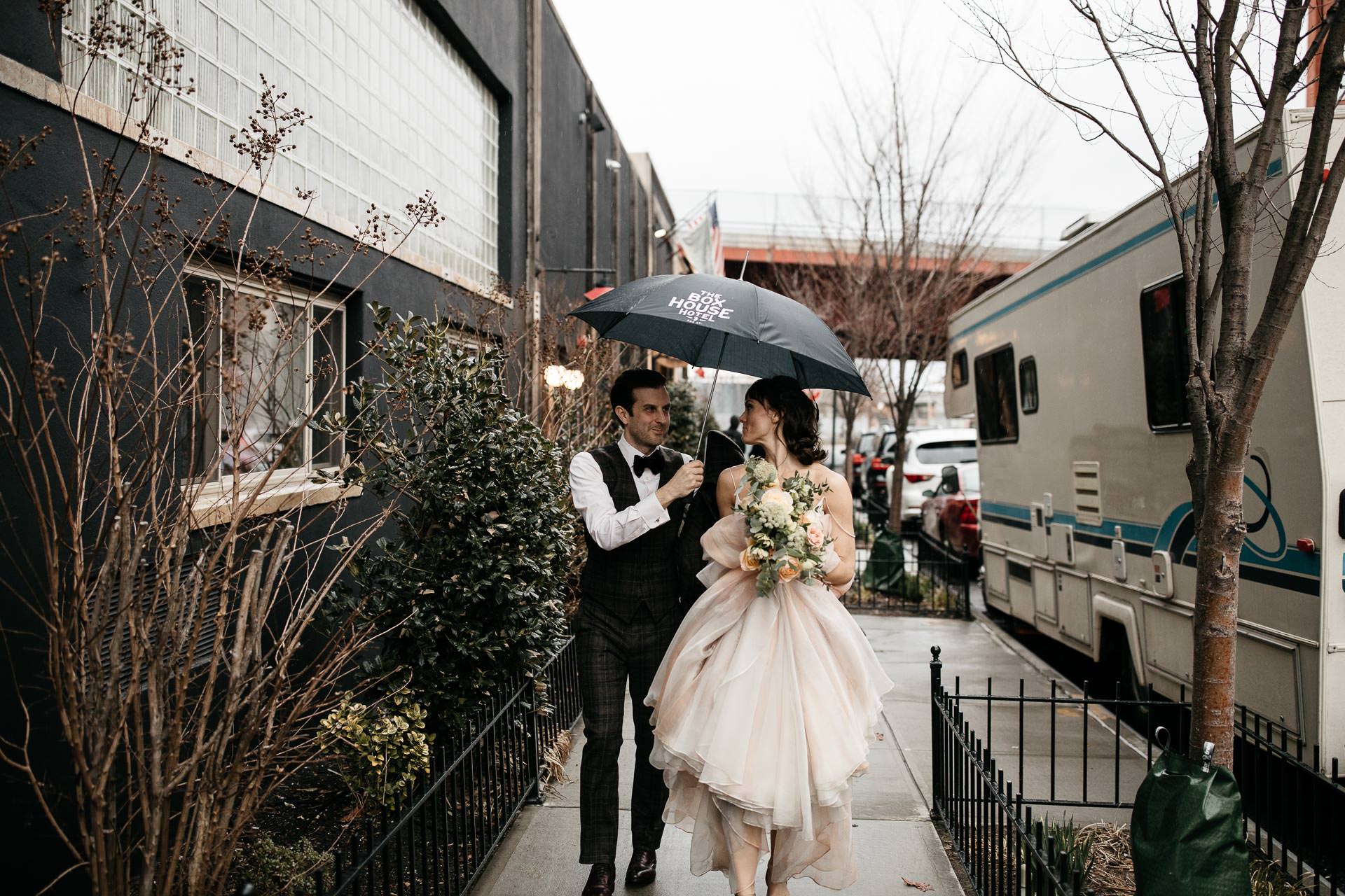 Courtney & Hank Wedding Wedding Brooklyn Box House Hotel, New York, by Jean-Laurent Gaudy