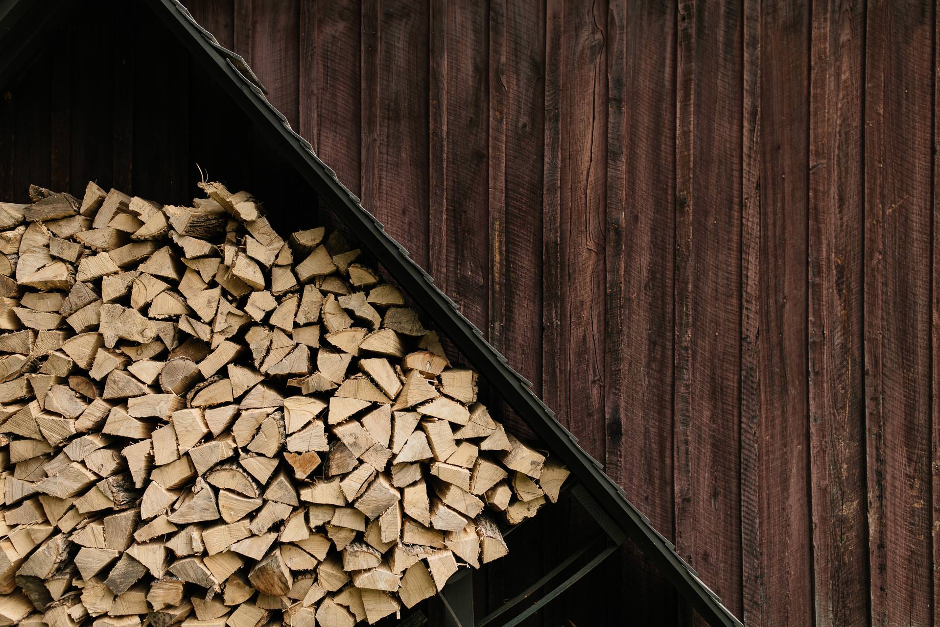 Rachel & David Boho Catskills wedding at Foxfire Moutain House by Jean-Laurent Gaudy