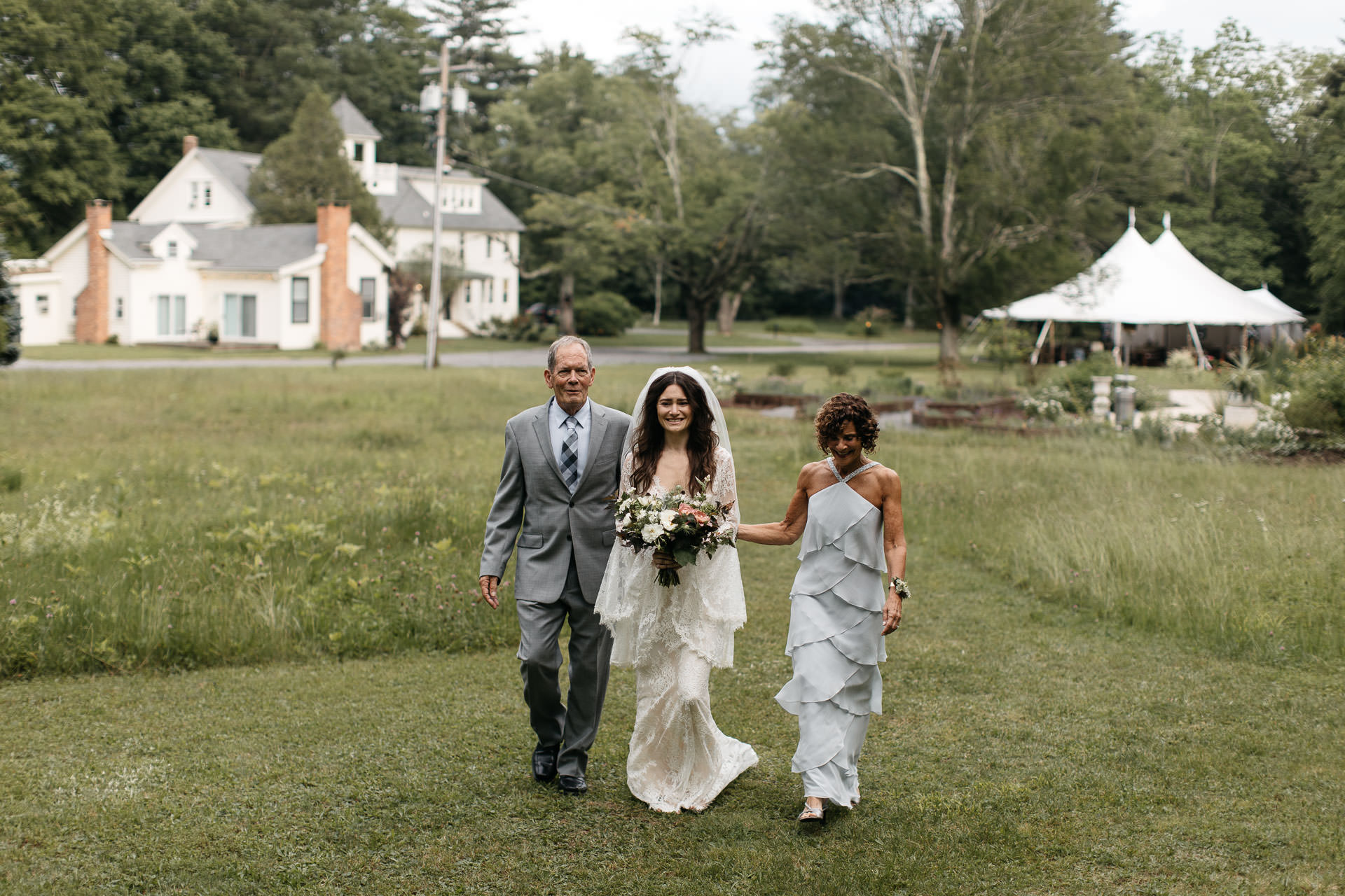 Rachel & David Boho Catskills wedding at Foxfire Moutain House by Jean-Laurent Gaudy