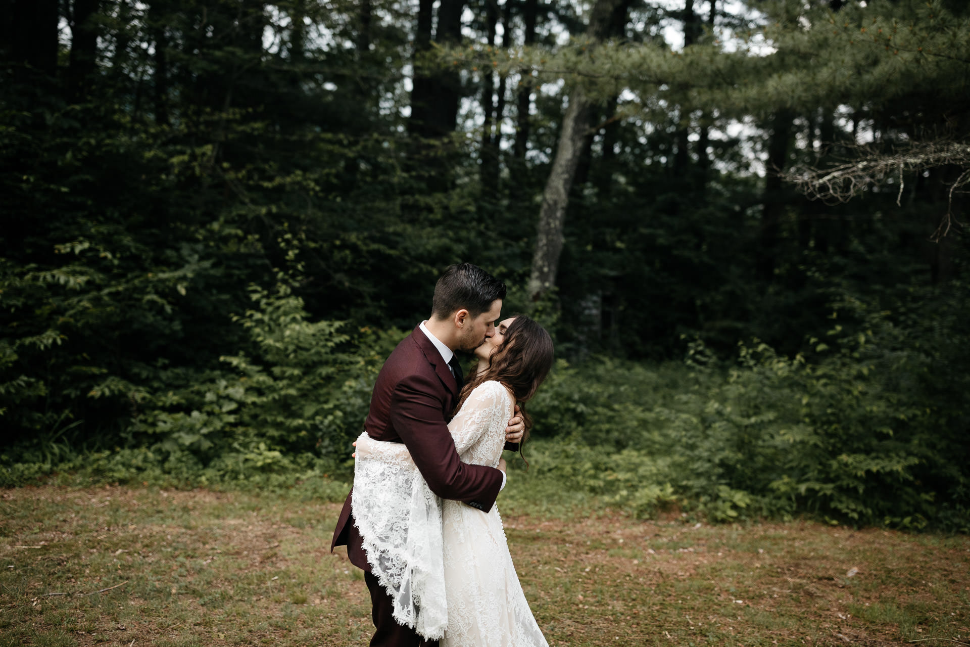 Rachel & David Boho Catskills wedding at Foxfire Moutain House by Jean-Laurent Gaudy