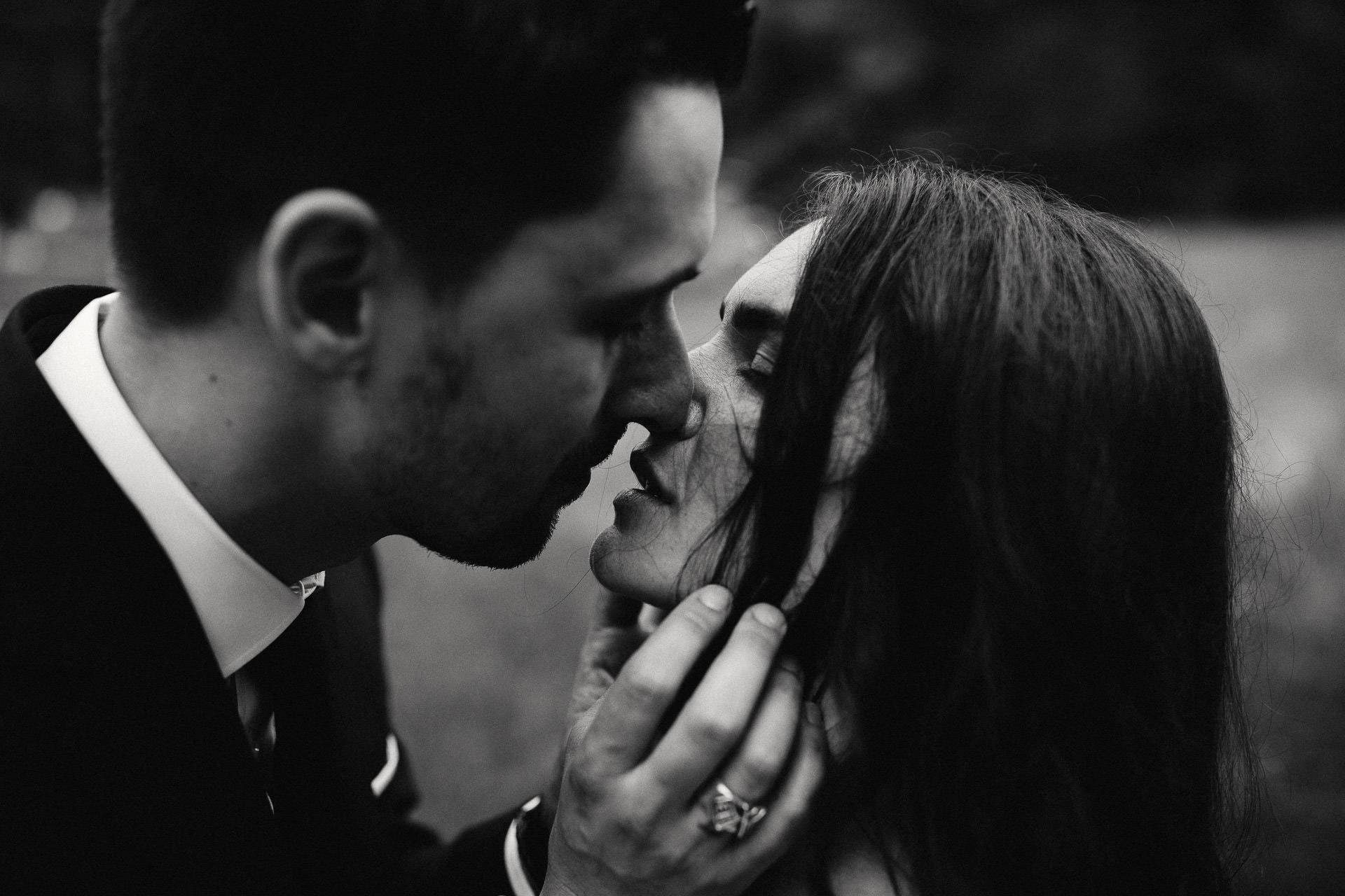 Rachel & David Boho Catskills wedding at Foxfire Moutain House by Jean-Laurent Gaudy